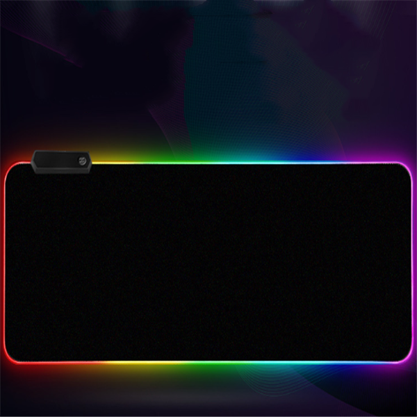 Illuminated table mat
