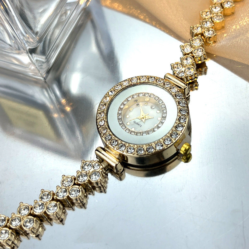 Montre Quartz femme en verre incrusté de diamant