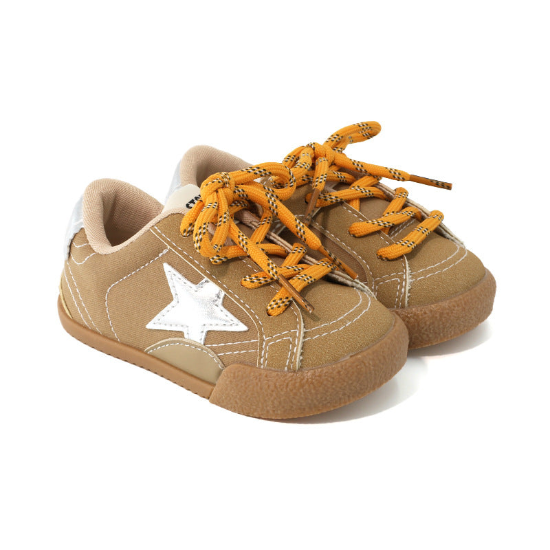 Petits enfants et enfants sneakers pour les filles