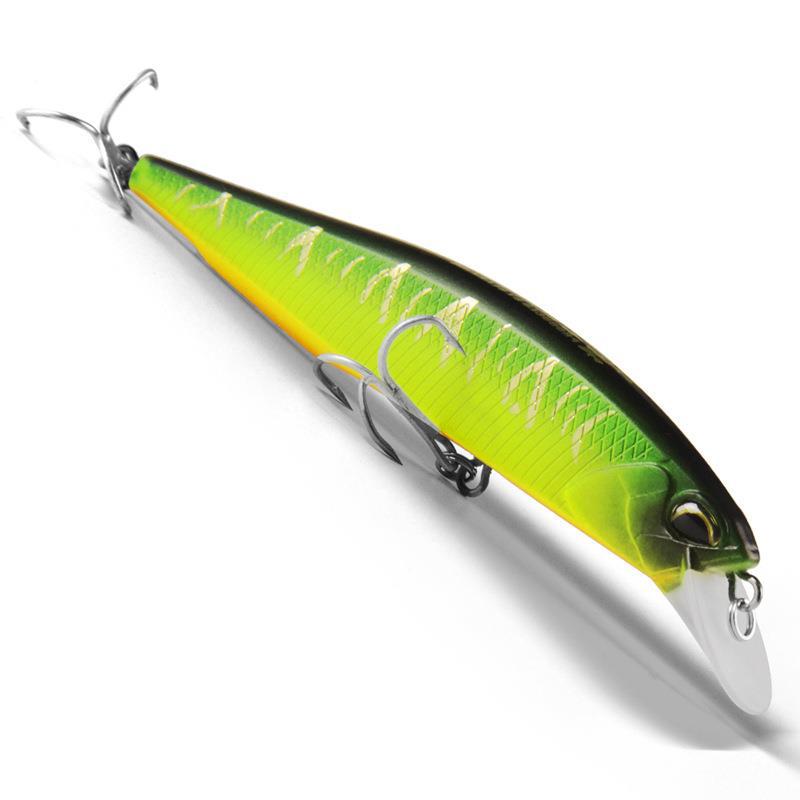 Grande bouche sauvage pêche pour le poisson noir eau douce Basse