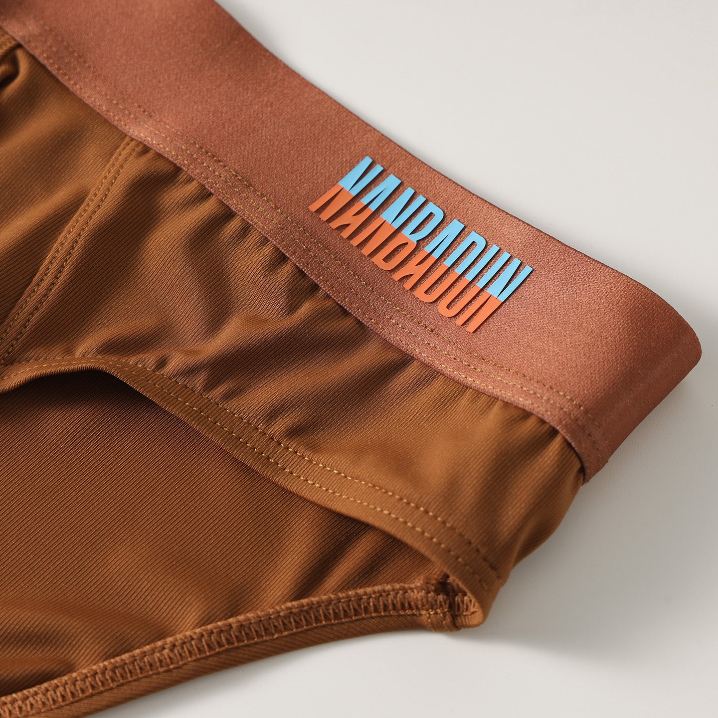 Slip homme Sexy Large Pouch Mid-rise Sport Style