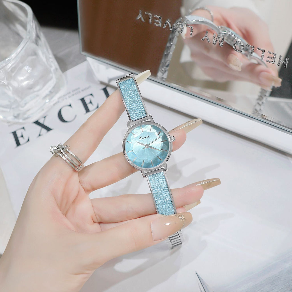 Bracelet de marque de femmes minoritaires de luxe léger pour les femmes