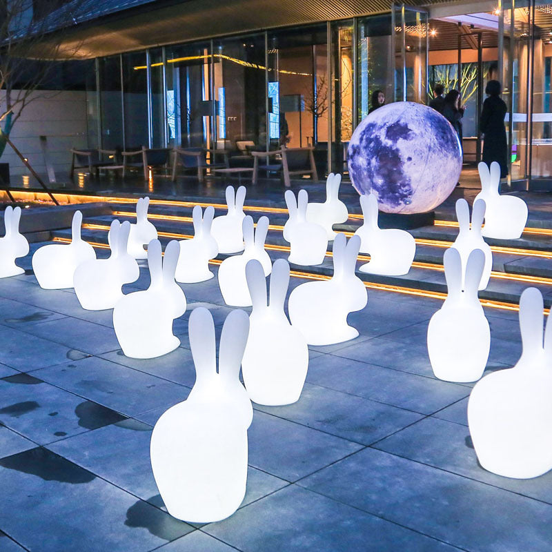Villa Courtyard éclairage pour le petit lapin blanc