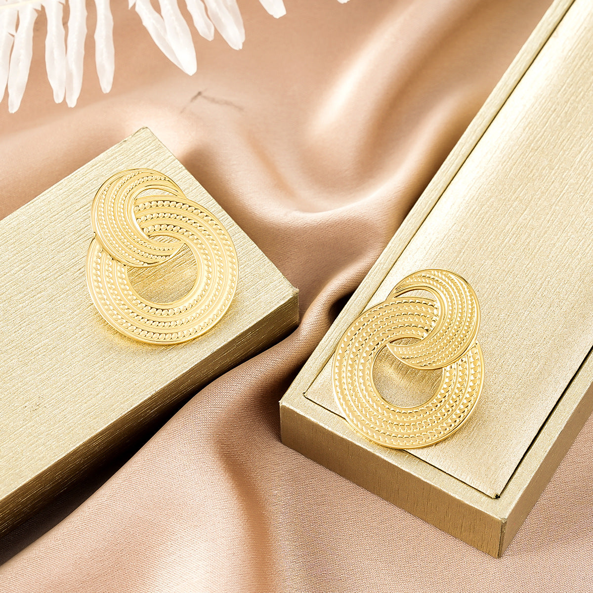 Boucles d'oreilles Niche Femme Design Haute qualité Sens de l'oreille Trous d'oreille Trendy Boucles d'oreilles S