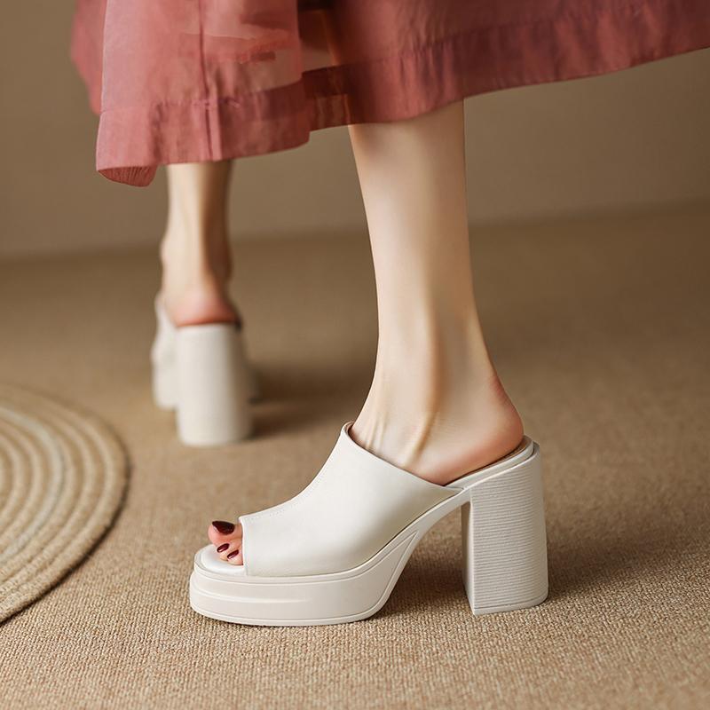 Vêtements de dessus Sandales à glissière à talons ultra-hauts avec une semelle épaisse
