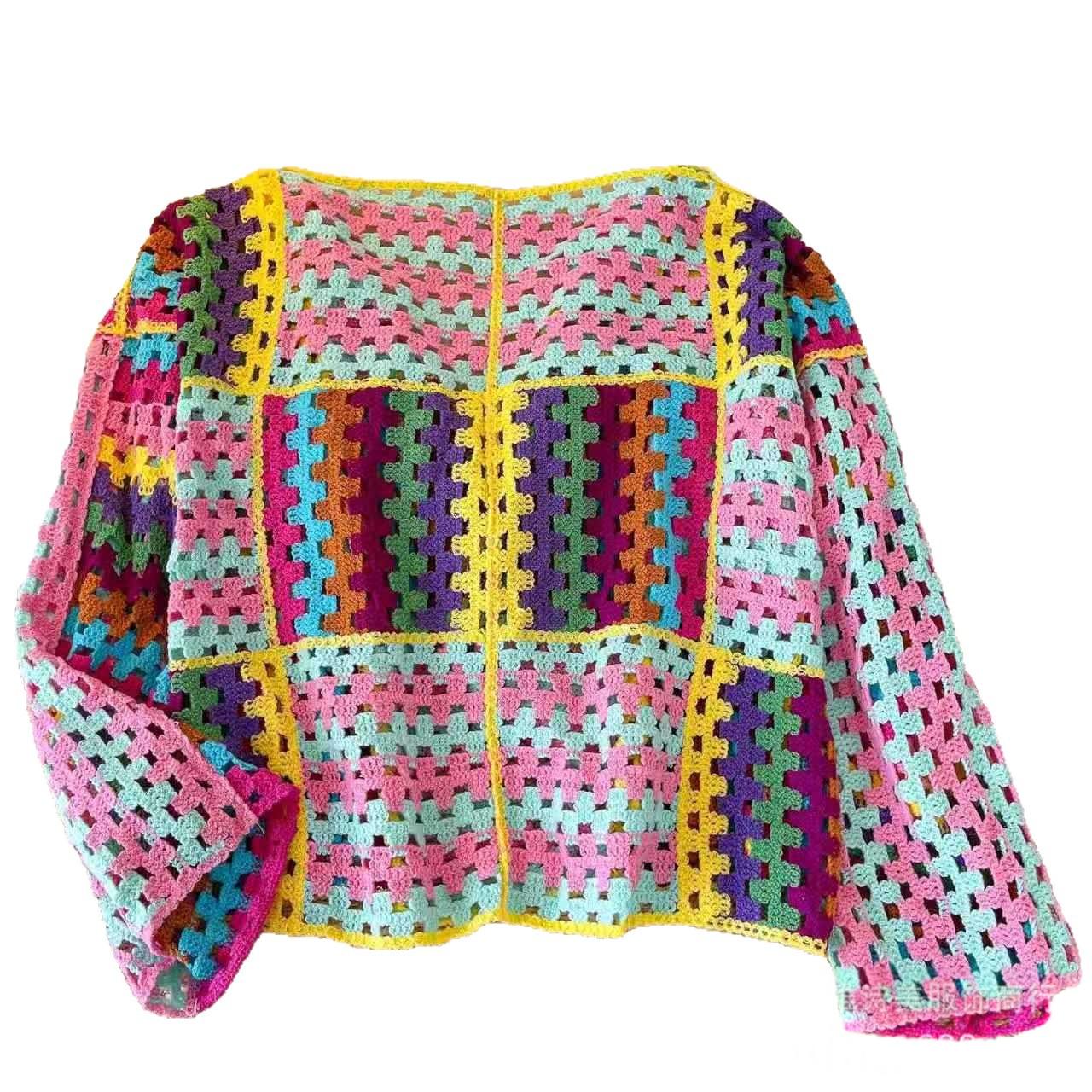 Top rétro avec un design chic unique