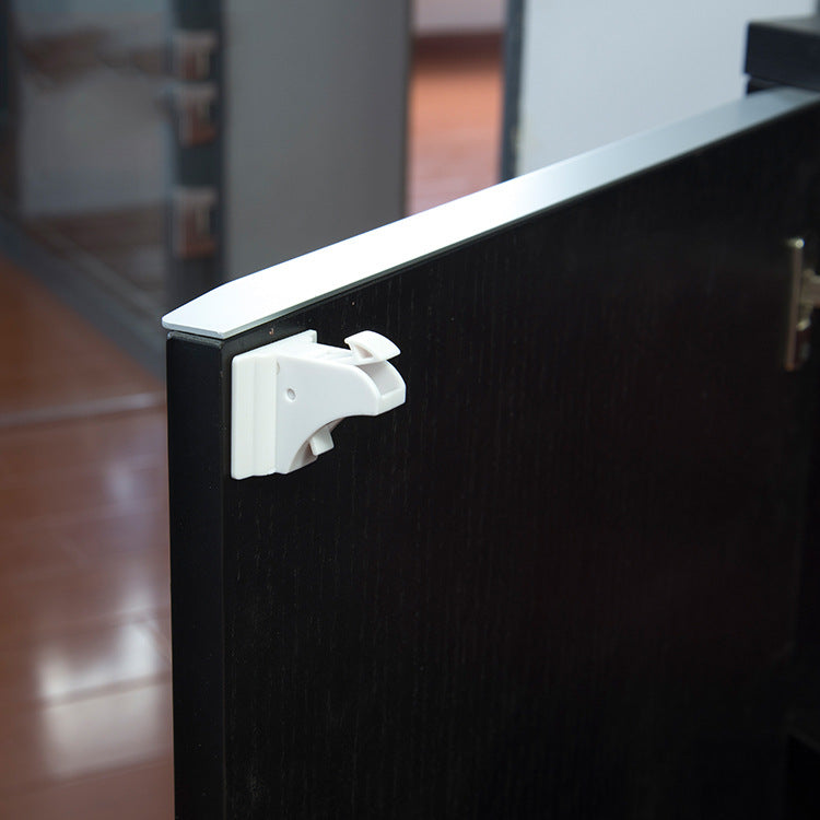 Serrure magnétique de protection pour enfants