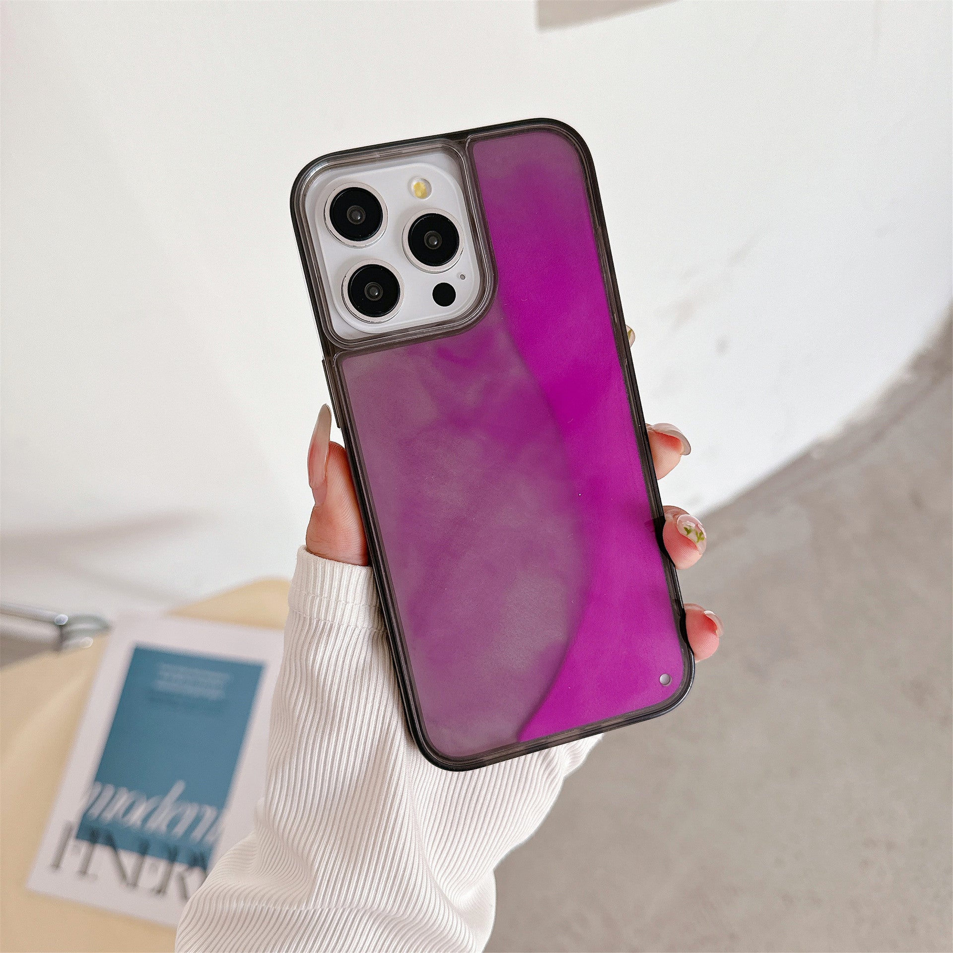 Lumineux Quicksand Phone Case Soft Edge Couverture de protection pour le dos dur