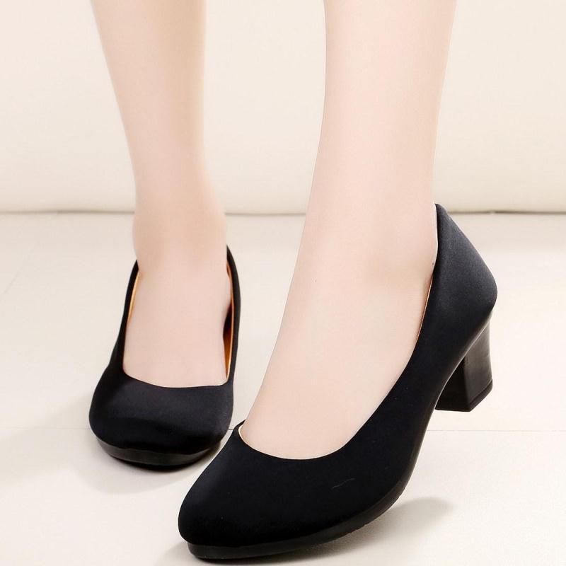 Printemps et automne été vieux Beijing vêtements chaussures femmes minces chaussures de travail noir chaussures haute