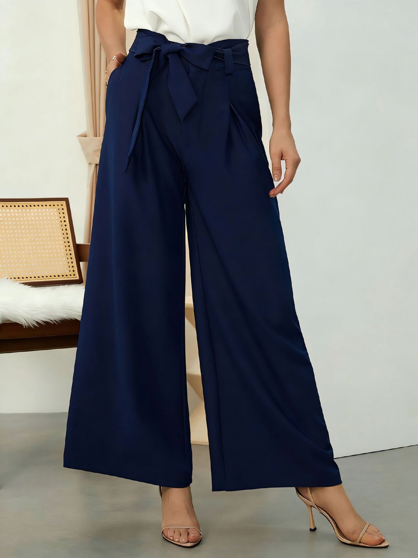 Pantalons tendance en dentelle de service