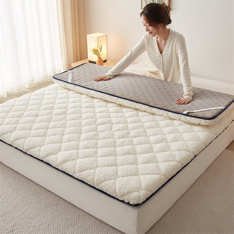 Topper de matelas d'agneau chaud épais pour usage domestique
