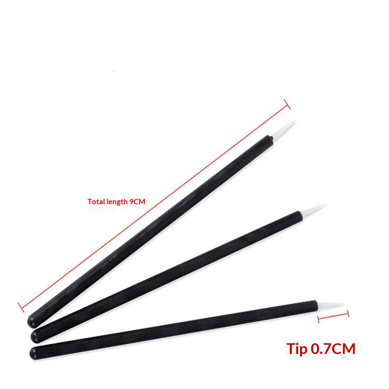 Eyeliner jetable avec un embout en fibre et un applicateur de brosse