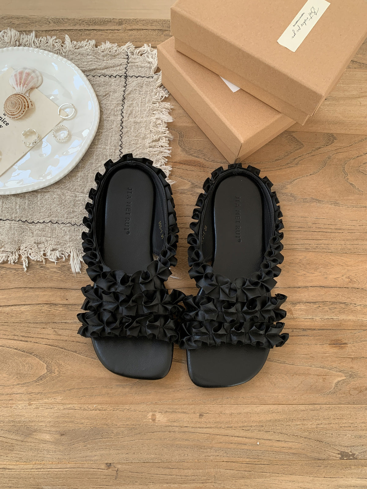 Sandales à pieds carrés de style français pour femmes