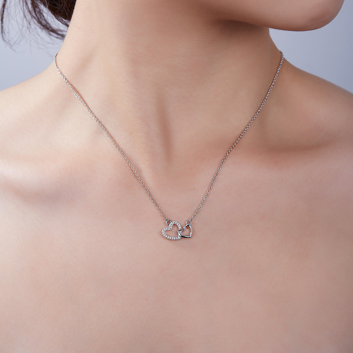 2.6g S925 Sterling Silver Moissanite Heart Necklace 45cm 21 Stone Wrapped Hearts Pendant