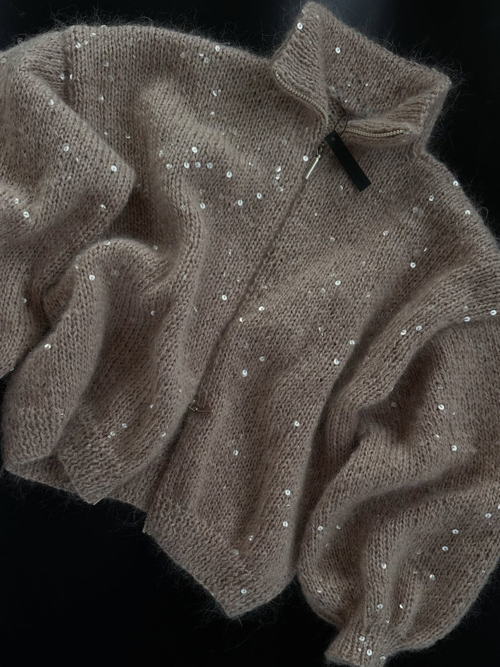 Chandail de cardigan cousu à la mode pour femmes