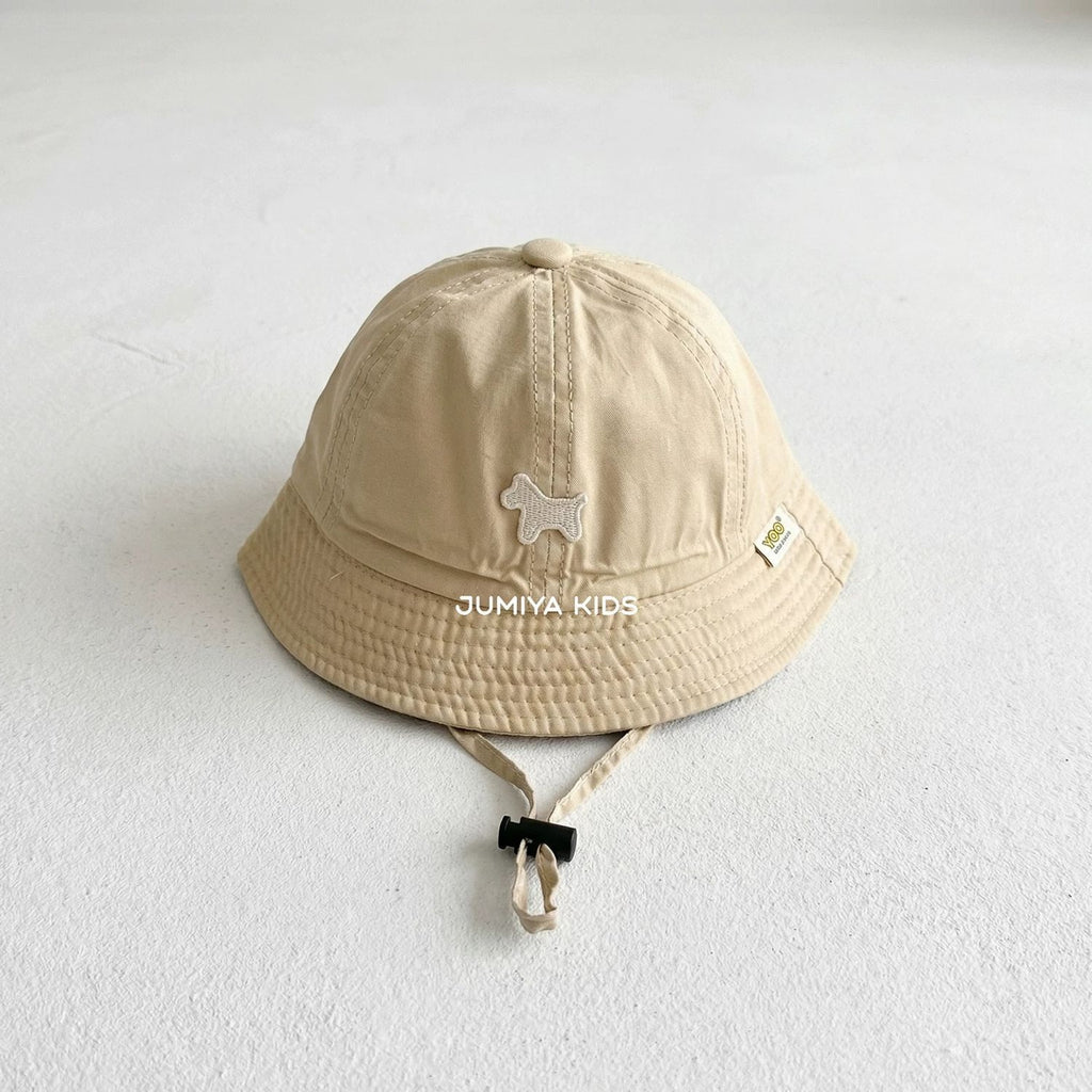 Chapeau bébé Fisherman avec petite broderie spade pour la protection du soleil