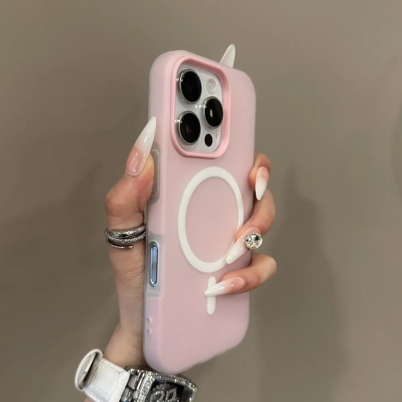 Cas de téléphone magnétique Skin-feel Minimalist