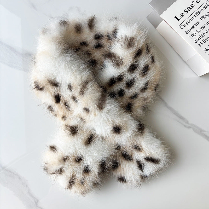 Echarpe naturelle en léopard imprimé en peluche avec un style doux coréen pour