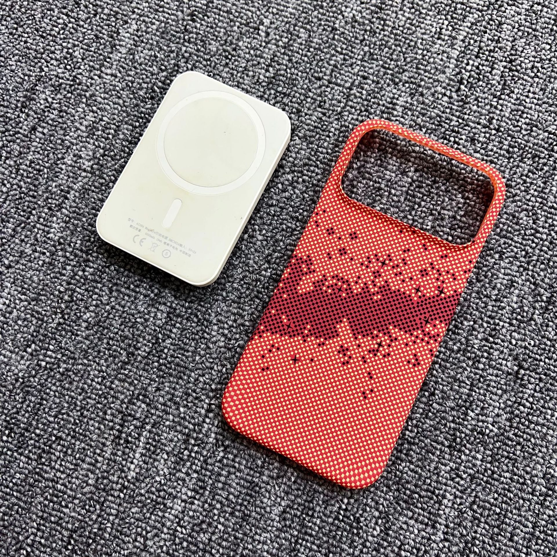 Boîtier de téléphone magnétique en fibre de carbone Kevlar