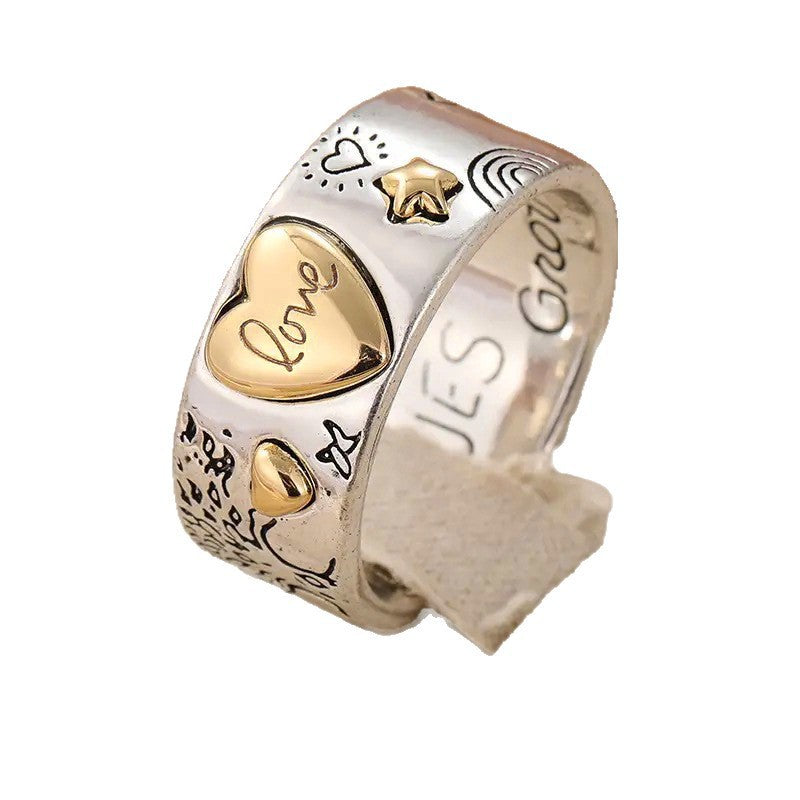 Une bague double couleur qui se marie avec amour