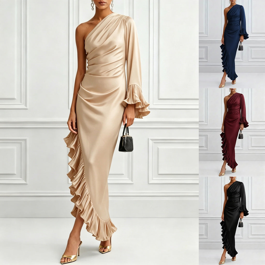 Robe asymétrique plissée satinée de couleur solide