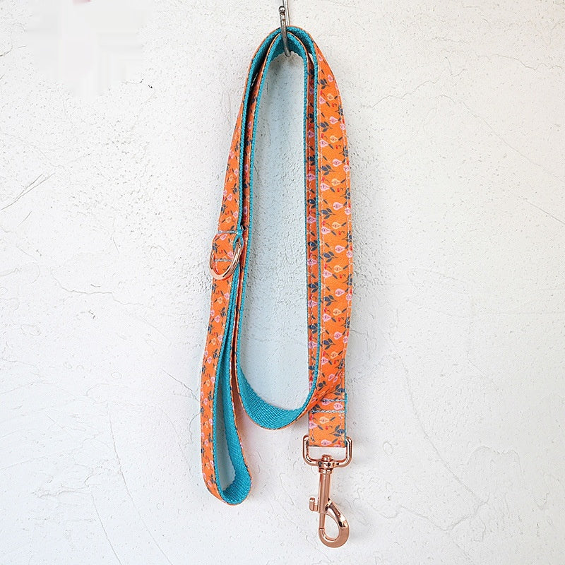 Fournitures pour animaux de compagnie en collier de cerise