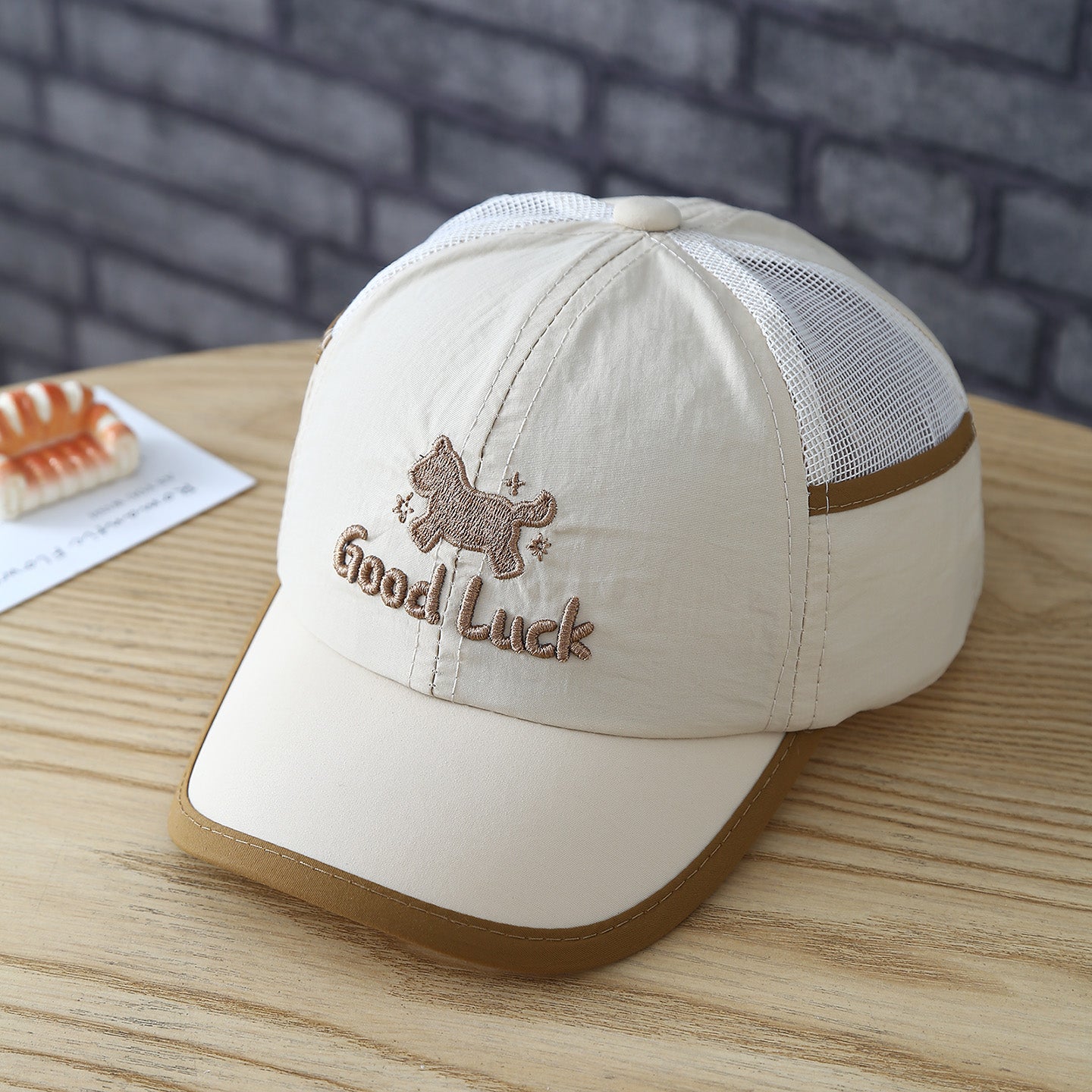 Summer Boys and Girls' Sun Protection Lettre brodée Petit Cheval Séchage rapide Mesh Bre