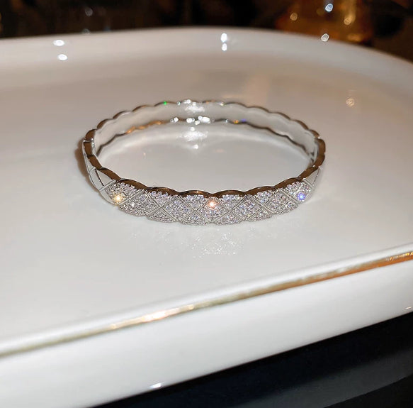 Accessoires inspirés du designNiche luxueuse et élégant bracelets de charme Et des bijoux