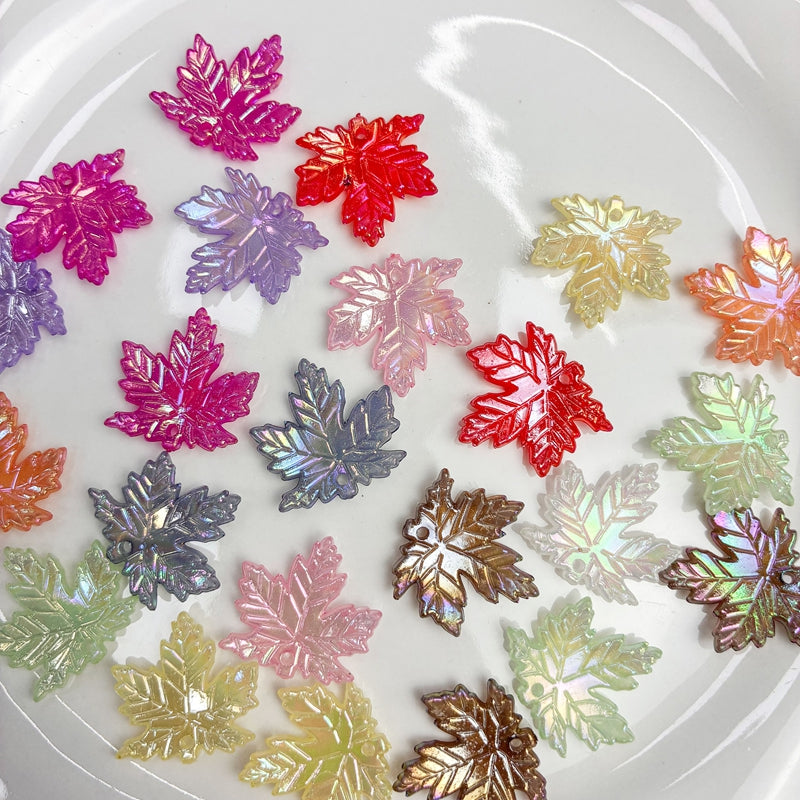 Charms de feuille d'érable en acrylique plaqué AB