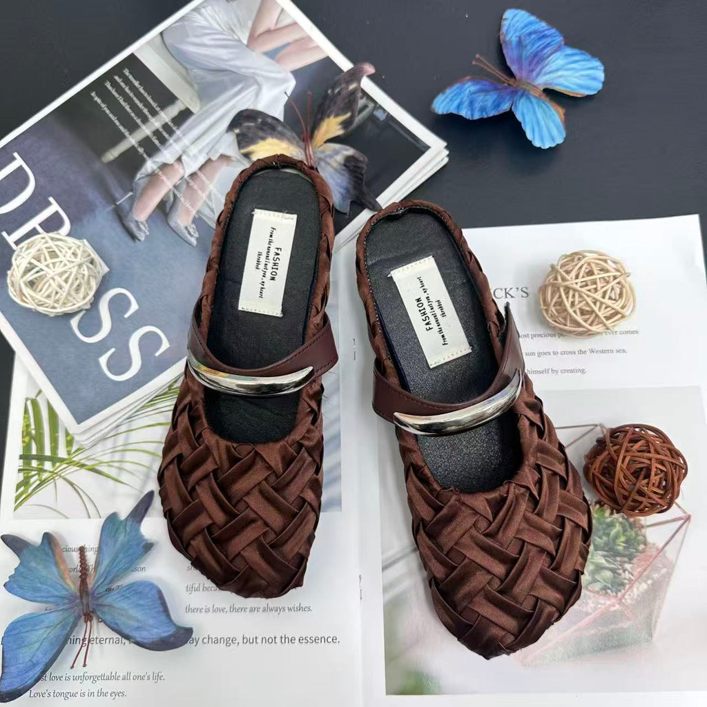 Les femmes Minimalist Luxury Hand-Woven Satin Slide Mules Matching Daily