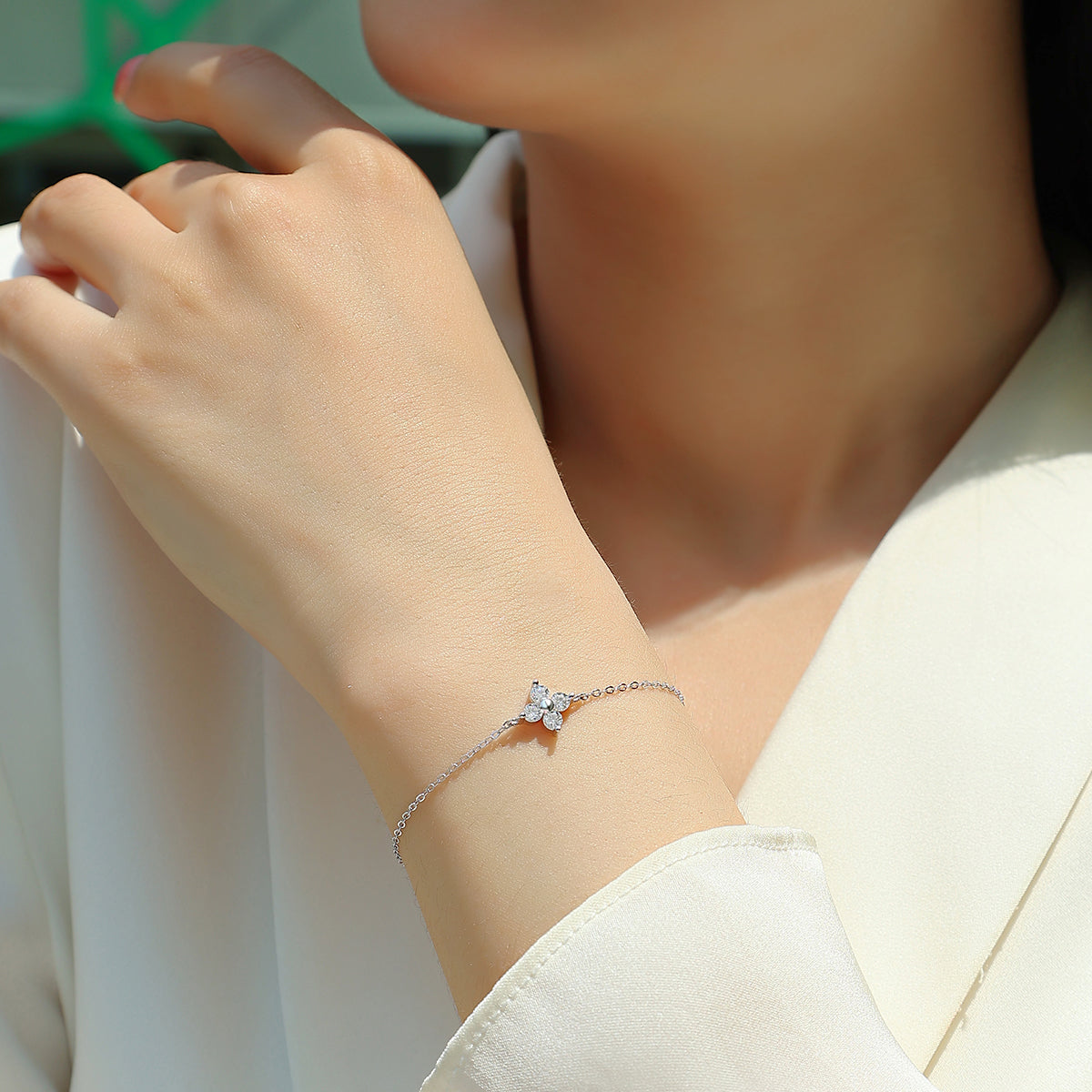 S925 Bracelet en argent 1.6g Cross Moissanite