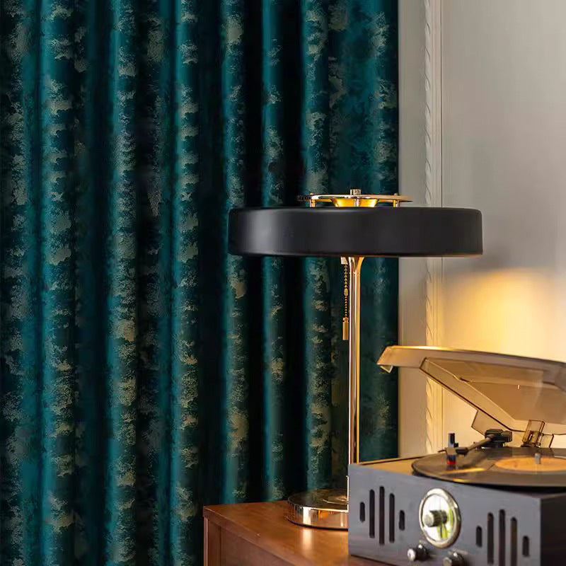 Rideaux de salon haut de gamme dans un design minimaliste et moderne de style européen