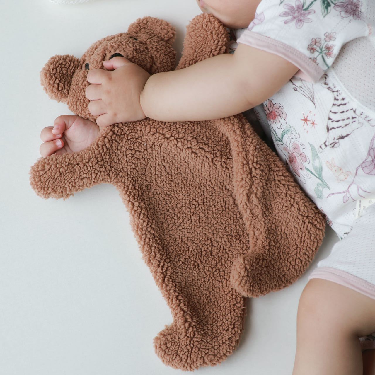 Cadeau apaisant Bébé Coax Dormant Ours Poupée