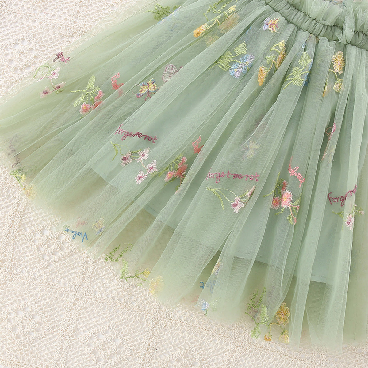 Été Arrivée douce et mignonne sangle florale Mesh robe pour les filles