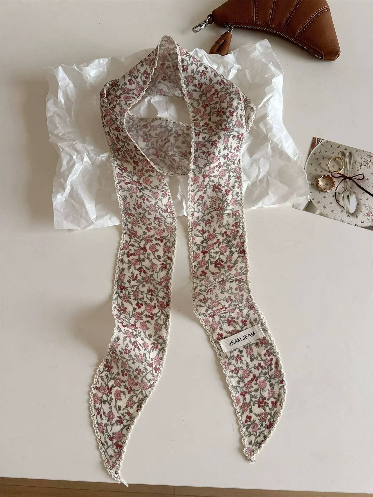 Style coréen Rétro Floral longue écharpe en soie