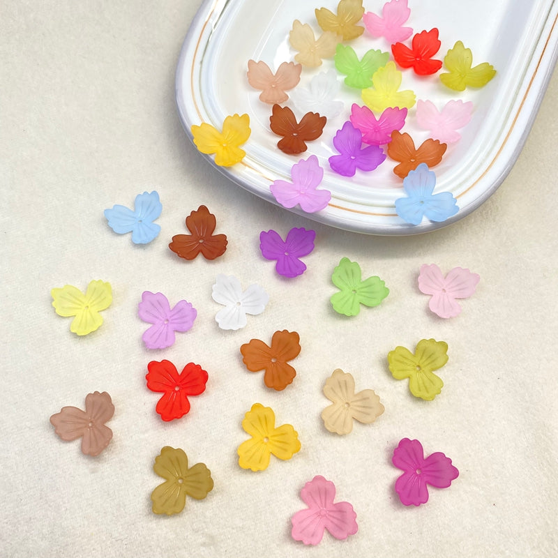 Perles de fleurs acryliques 3-Petal givrées