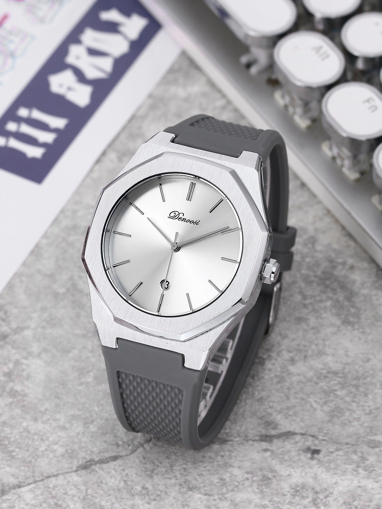 Montre Quartz imperméable élégante et minimaliste pour hommes