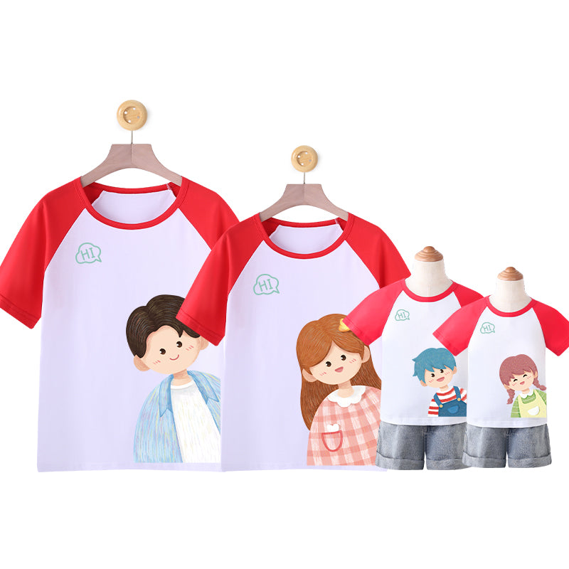 Un T-shirt à manches courtes en coton trois ou quatre