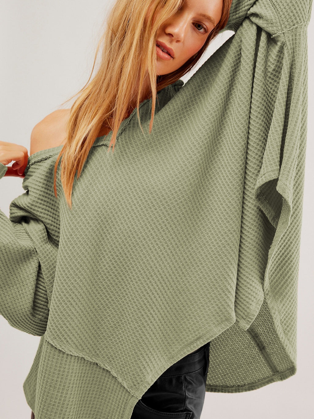 Women's Fashionable Casual Off-the-Shoulder Loose-Fit Long-Sleeve Top
