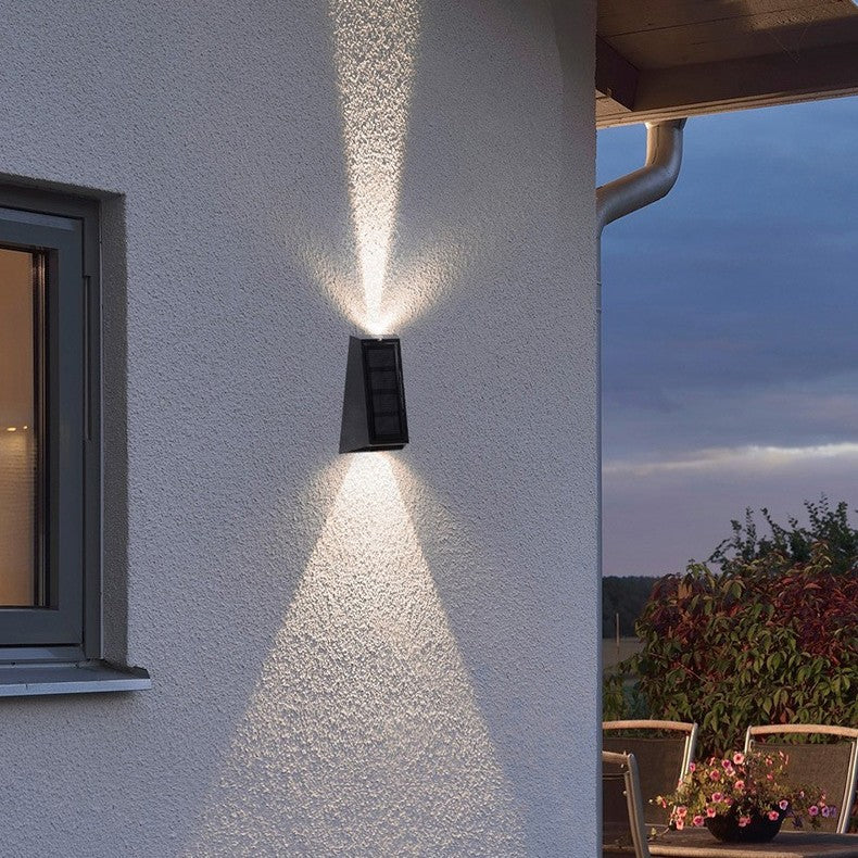 Solar Garden Courtyard Étanche à l'eau de la maison vers le haut et vers le bas Glow décoration extérieure lumière murale