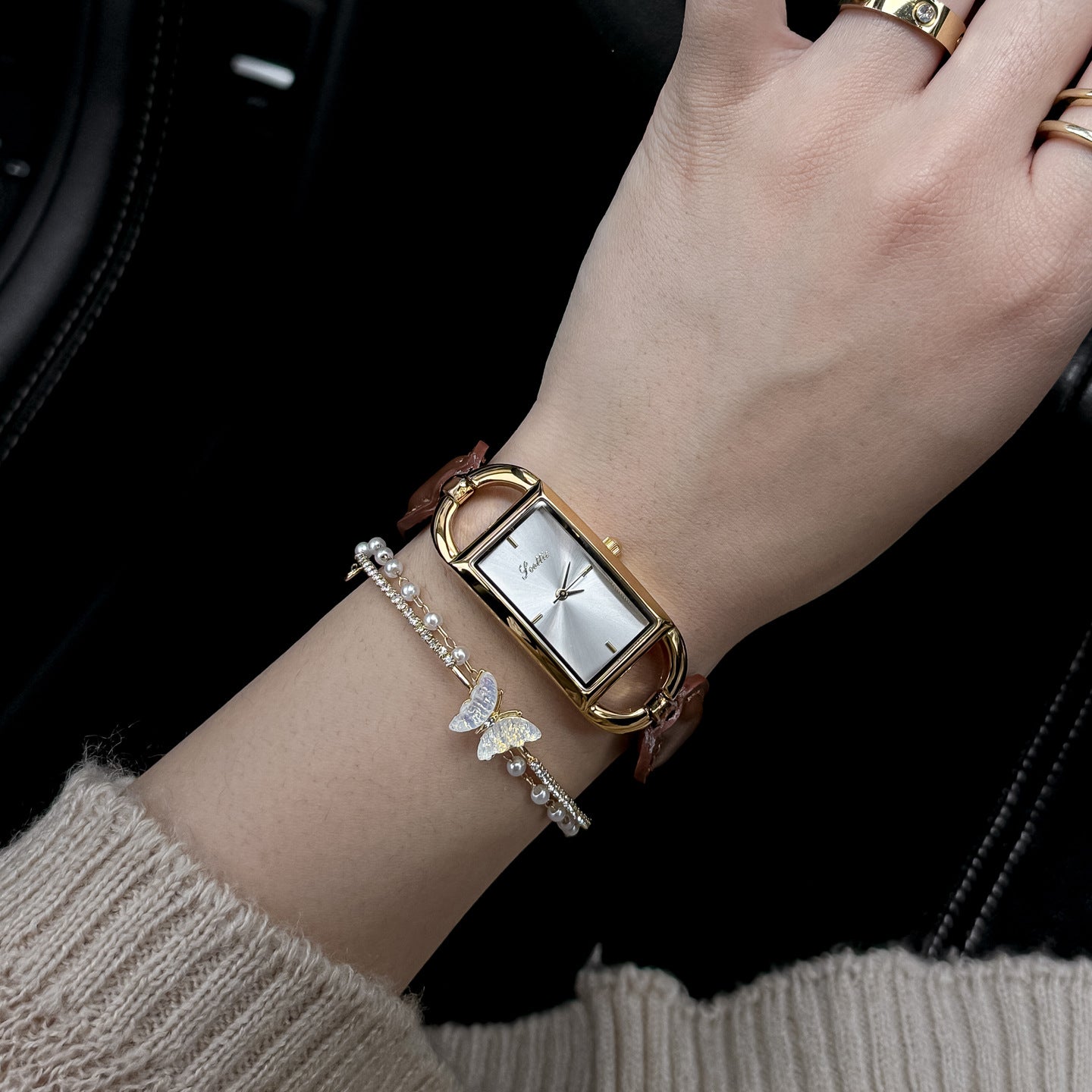 Bracelet en cuir carré montre