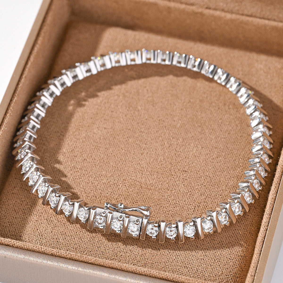 S925 Argent Sterling 44pcs 3mm Moissanite Bar Set Bracelet de tennis 15-18cm D Couleur VVS1 Pla