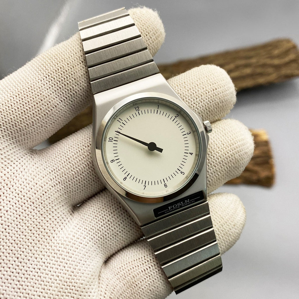 Montre de couple personnalisé à un seul besoin