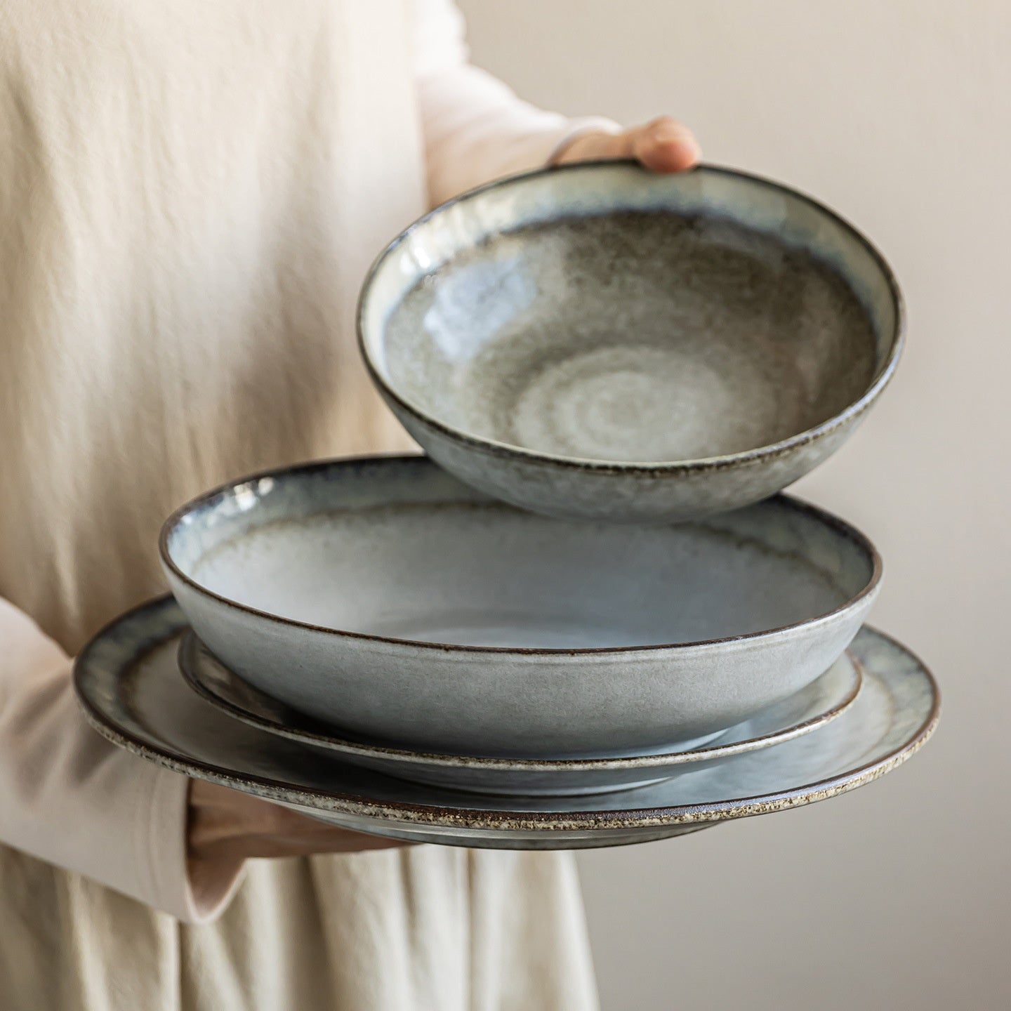 Ensemble de vaisselle en céramique pour usage domestique