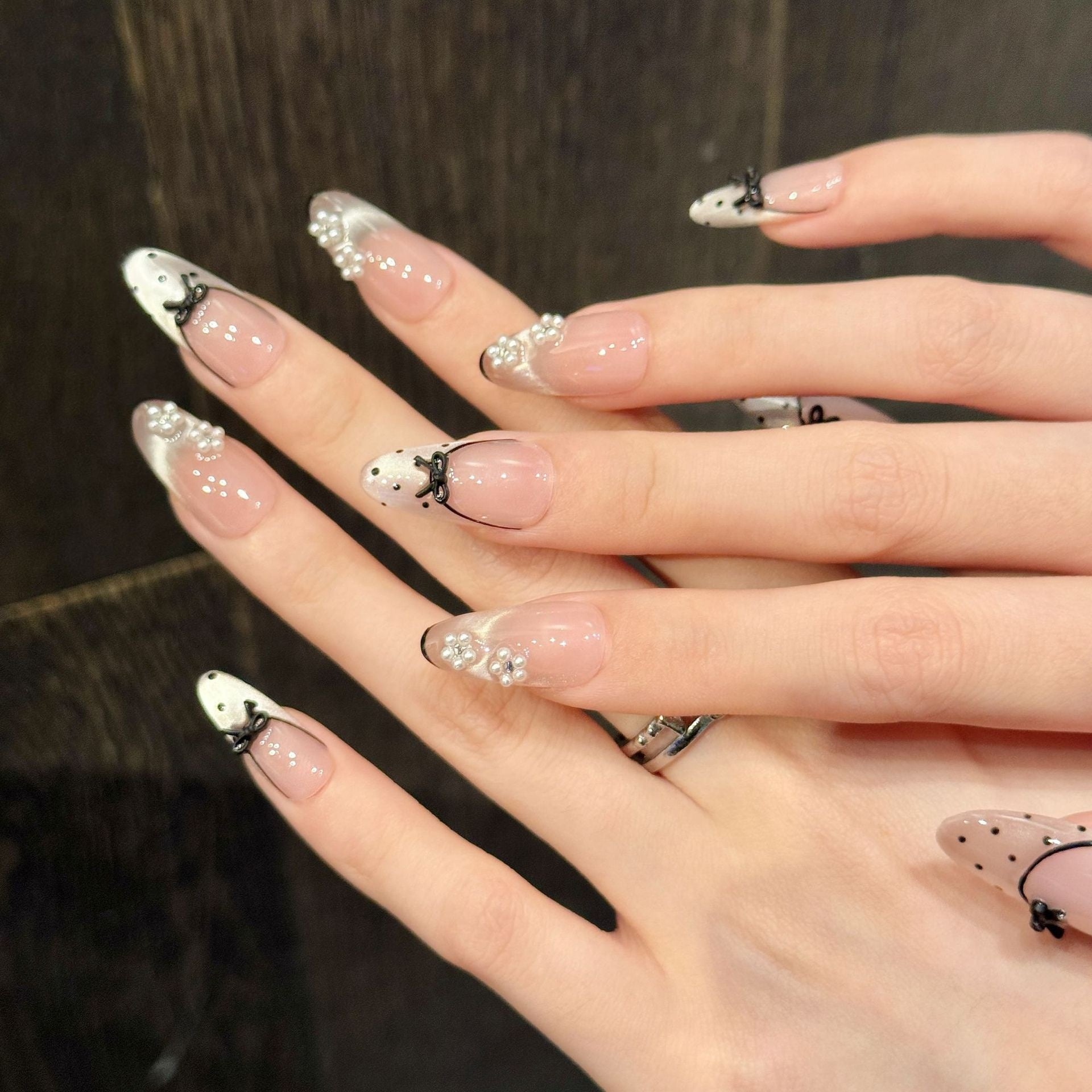 Stickers Nail Polka-Dot français en dentelle peint à la main