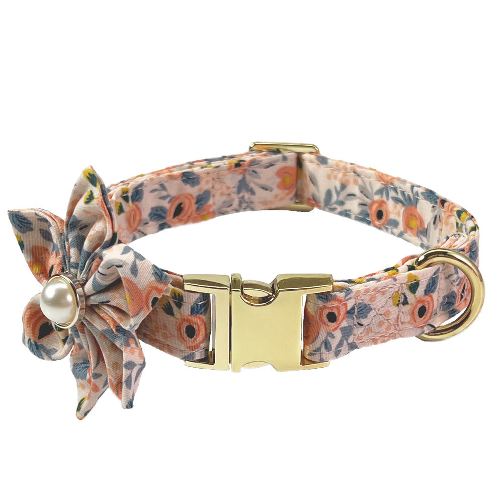 Collier de lettrage d'animal Collier en métal Floral Main tenant corde moyenne Grande laisse de chien