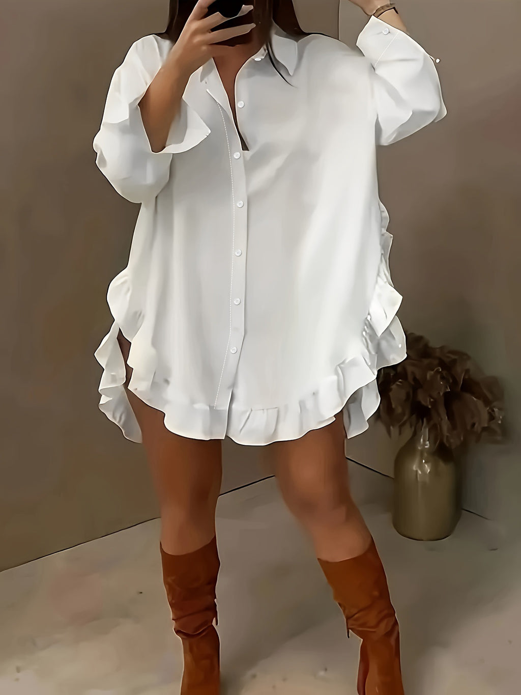 Chemise à l'ourlet de feuille de lotus en couleur solide pour femmes