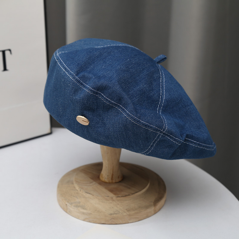 Béret denim féminin d'été avec boutons métalliques pour un style retro japonais. Doucement et Versati