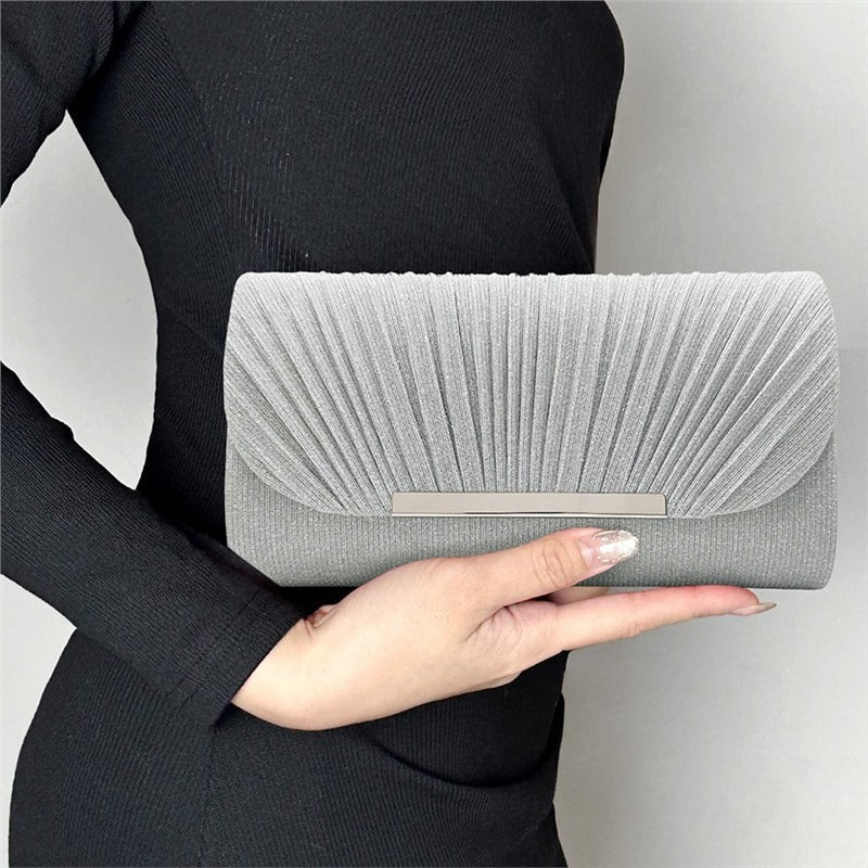 Femme Hardware Edge Party Pattern Fine Pink Clutch