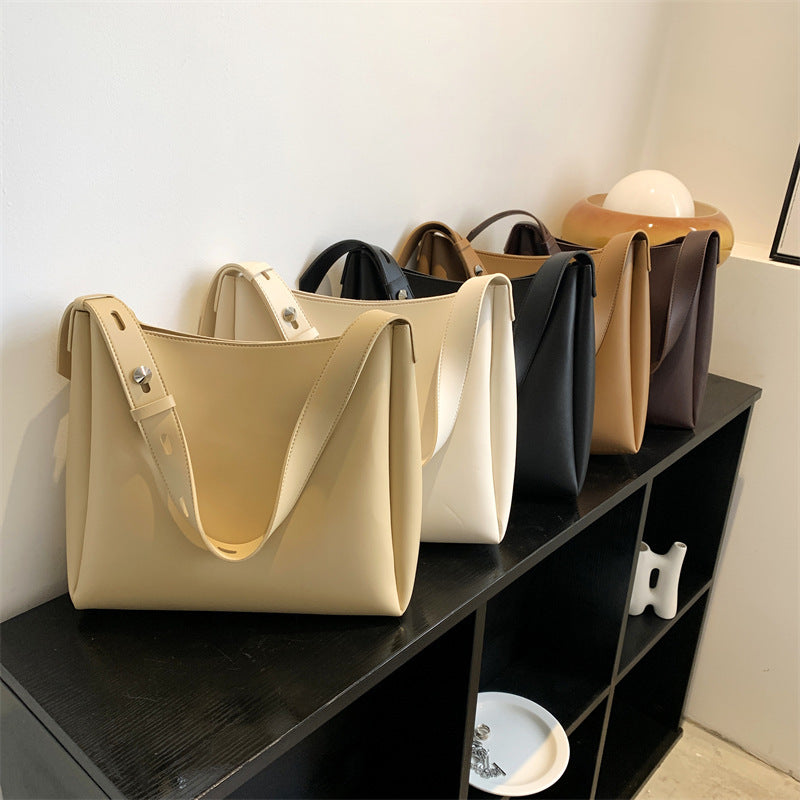 Sac à épaule en cuir souple de grande capacité pour femmes